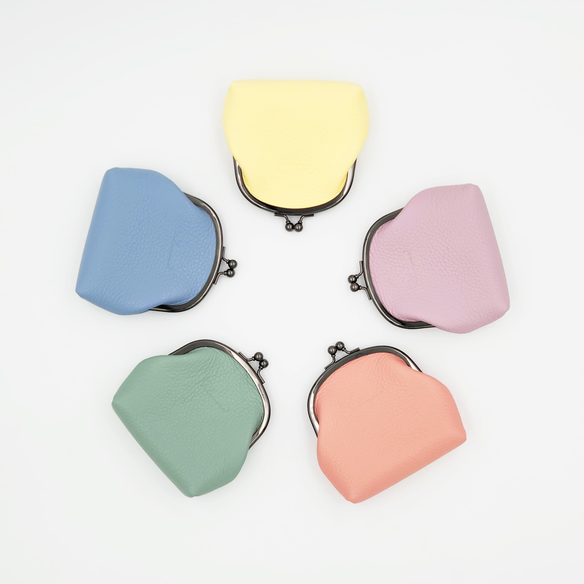 手縫いのがま口（R）　ネイビー