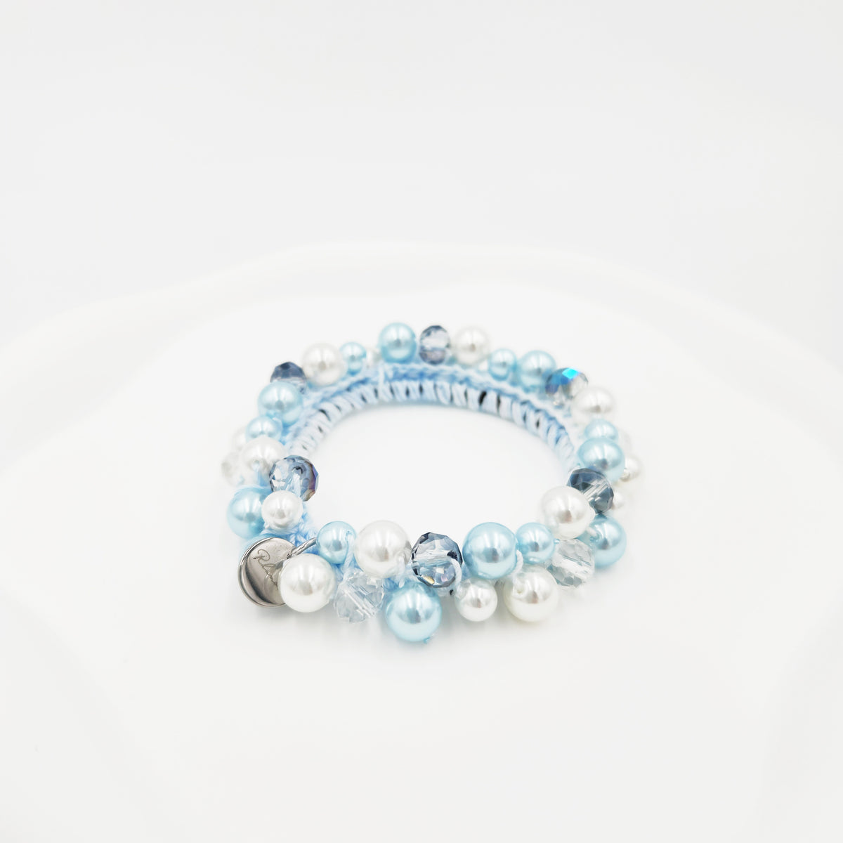 ビーズシュシュ　ブルー