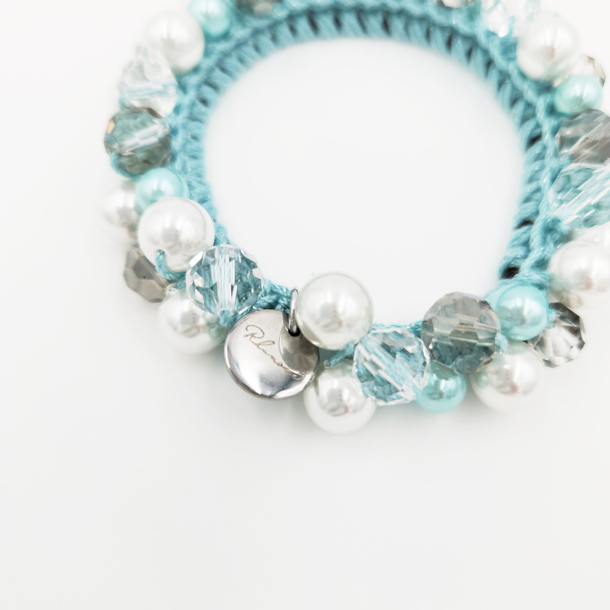 ビーズシュシュ　ミントブルー