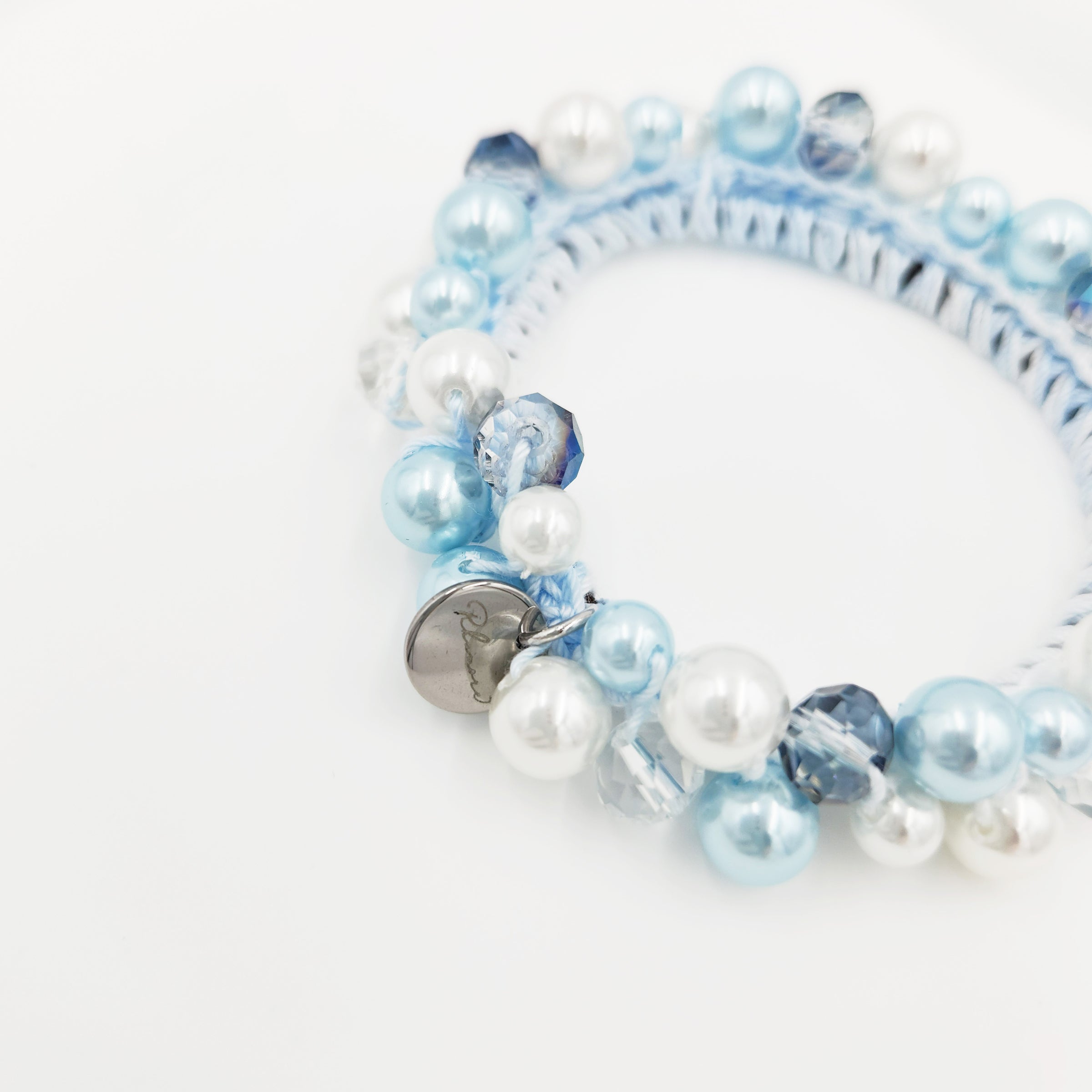 ビーズシュシュ　ブルー