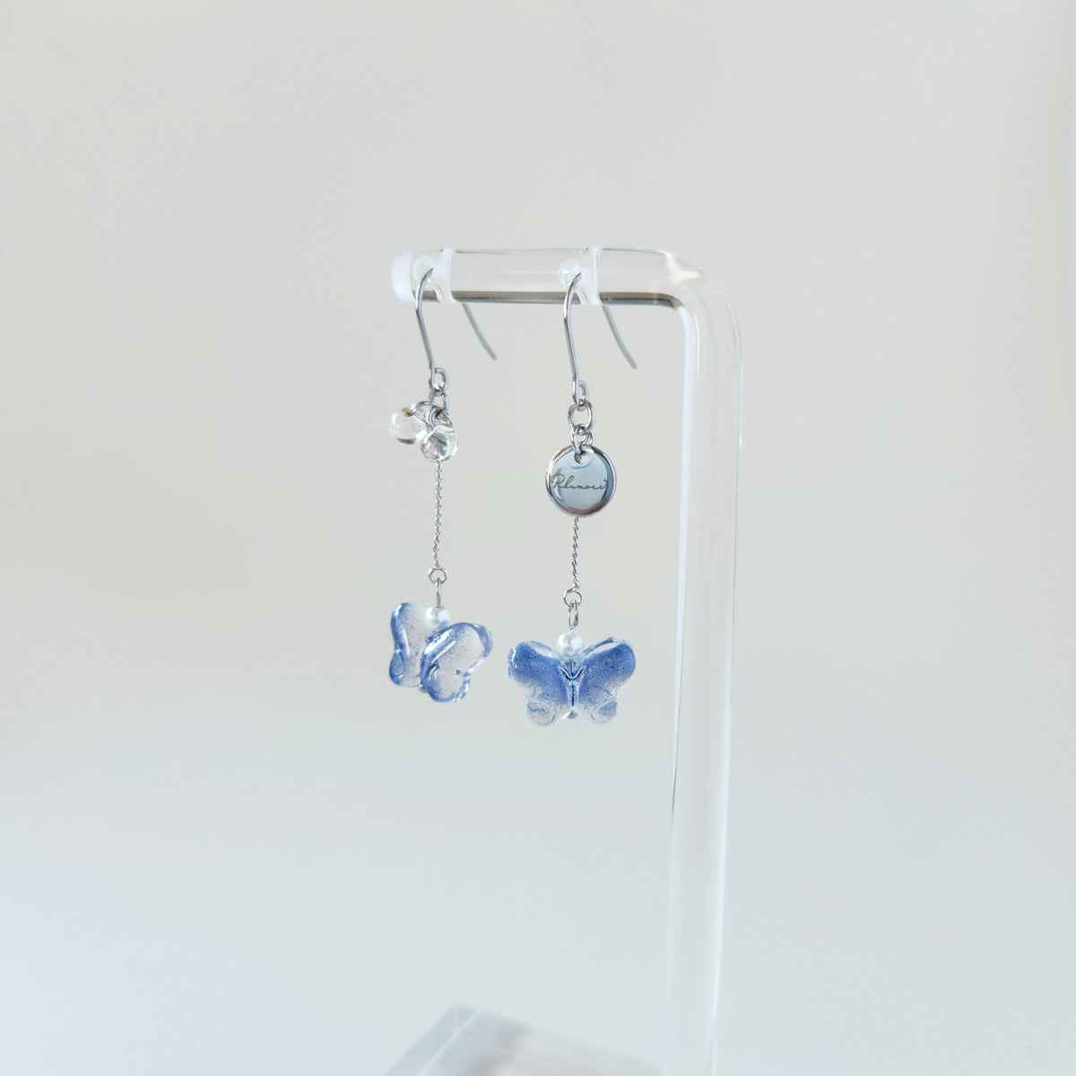 ガラス × 蝶々　ピアス＆イヤリング
