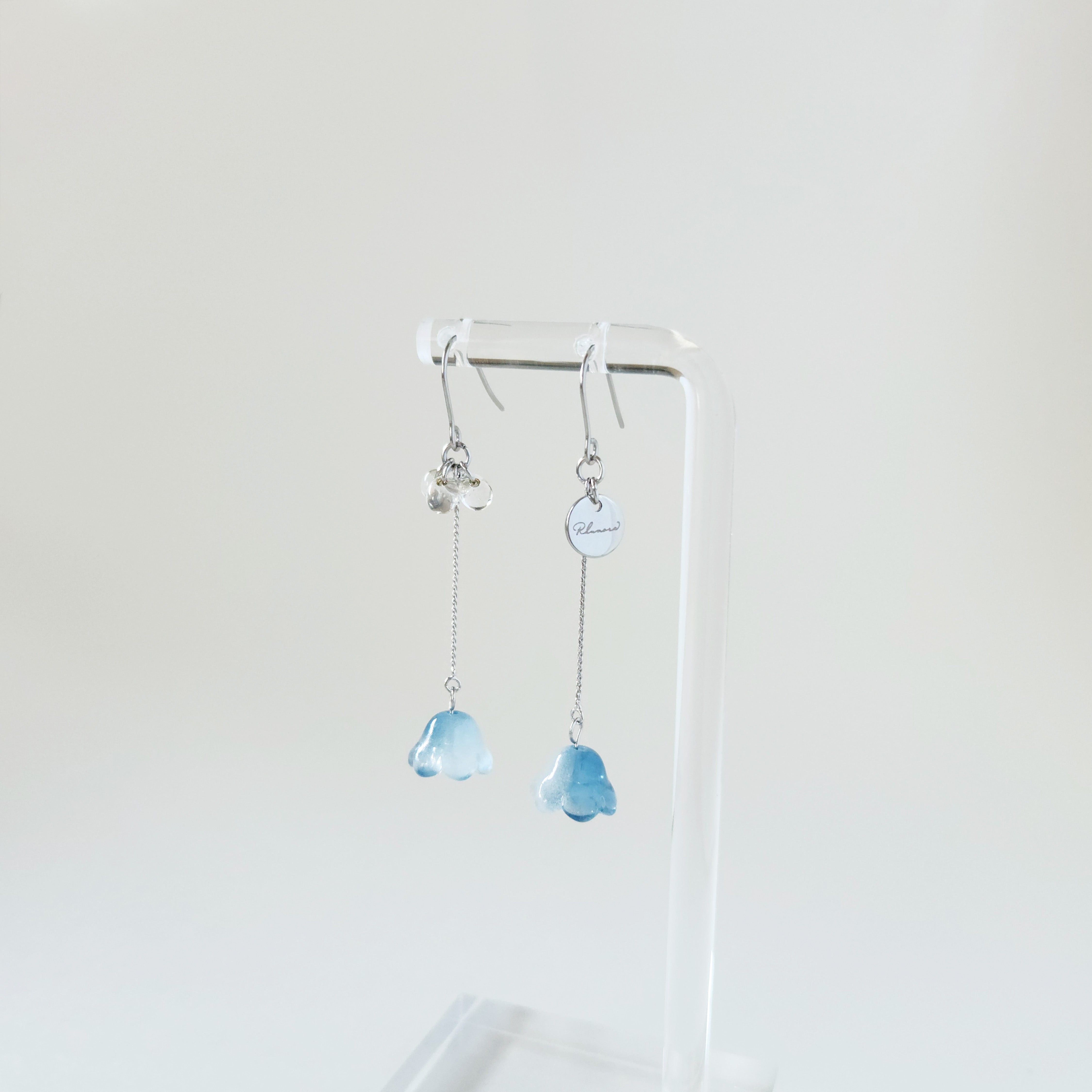 ガラス × 花 ピアス or イヤリング – Rhumore