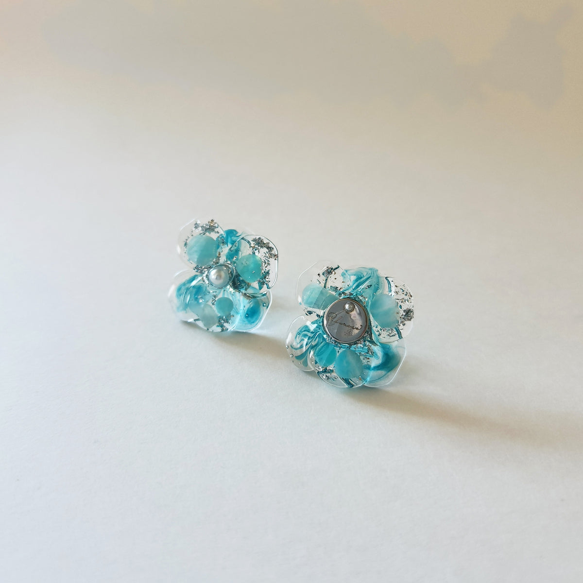 天然石（アマゾナイト）× 花　ピアス＆イヤリング