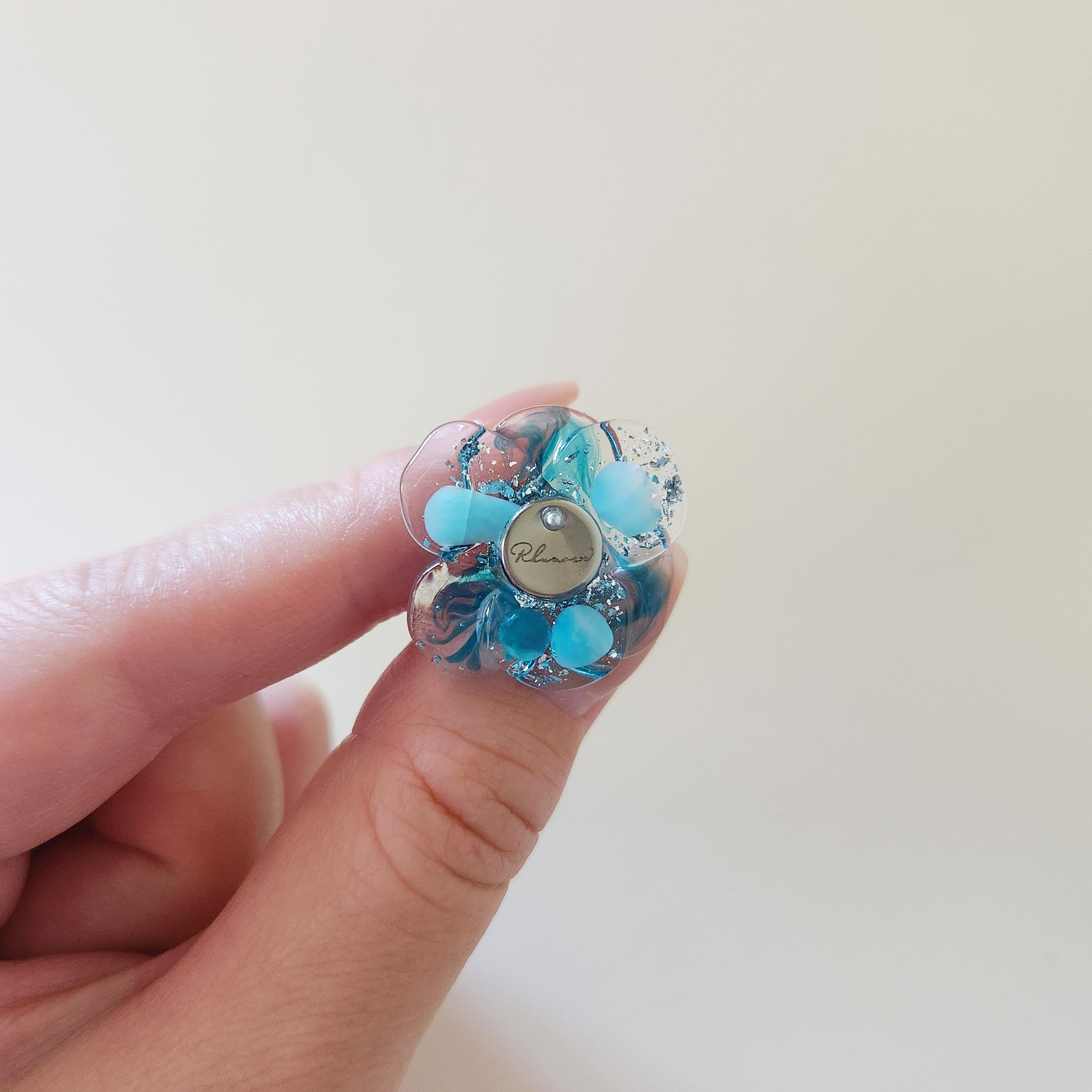 天然石（アマゾナイト）× 花　ピアス＆イヤリング