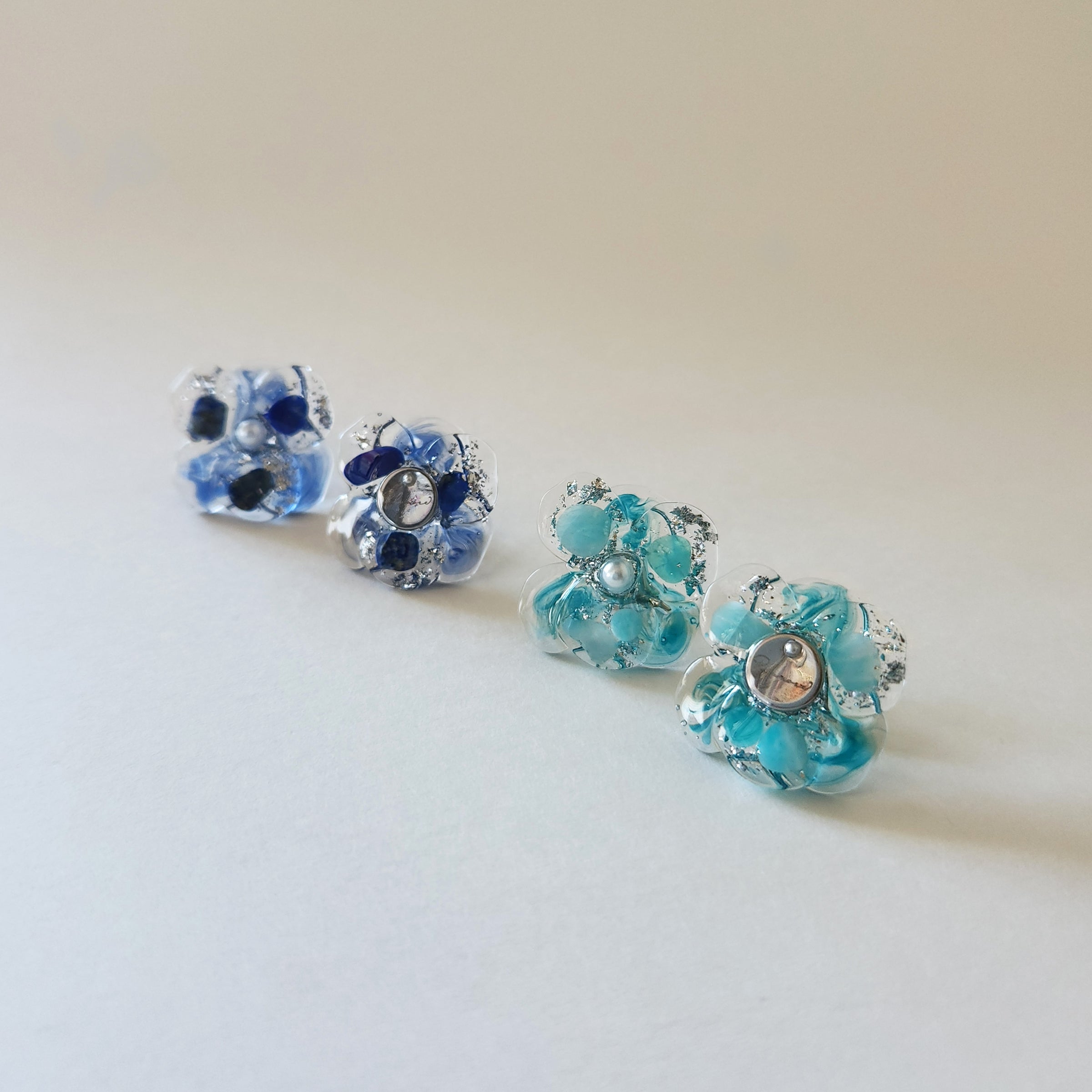 天然石（アマゾナイト）× 花　ピアス or イヤリング