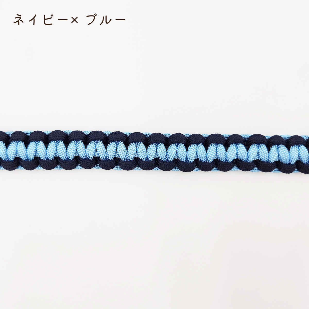 手縫いのがま口バッグ　ブルー