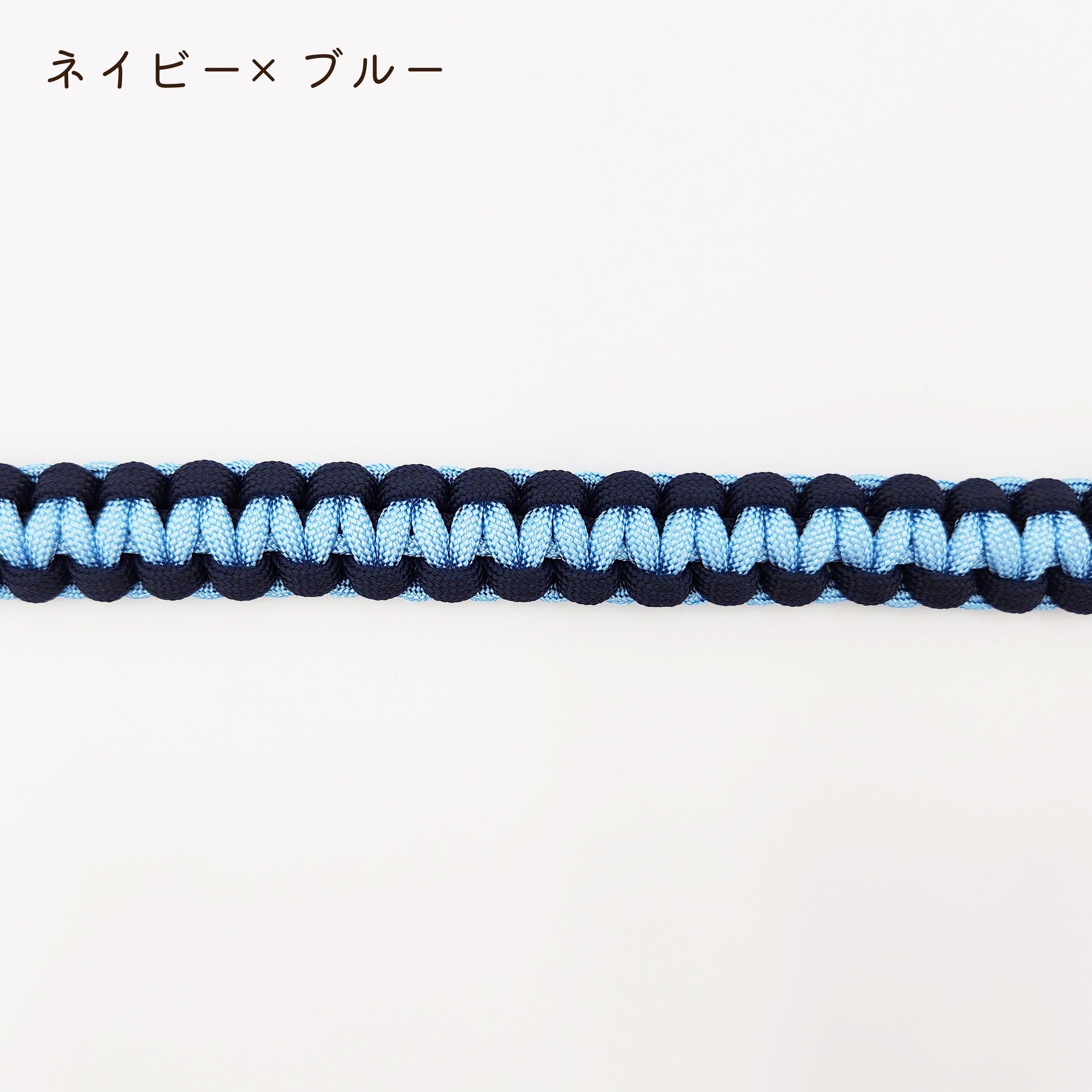 手縫いのがま口バッグ　ブルー