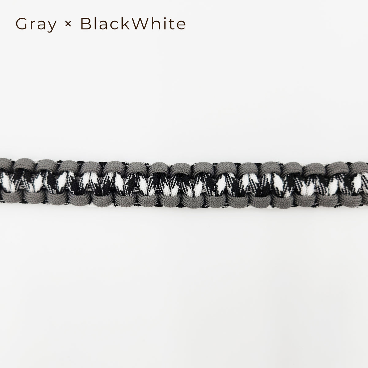 手編みのストラップ　Gray×BlackWhite
