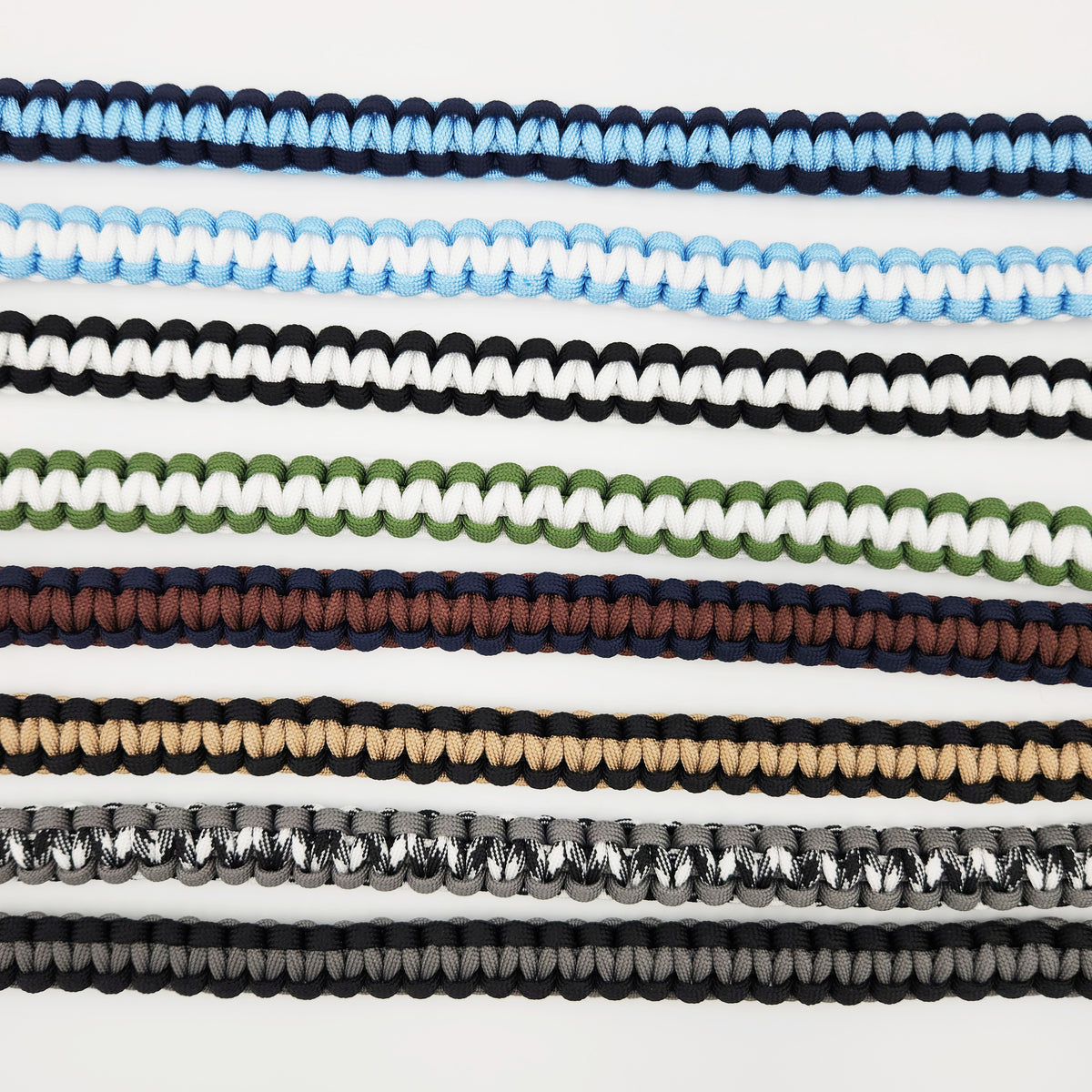 手縫いのがま口バッグ　ブルー