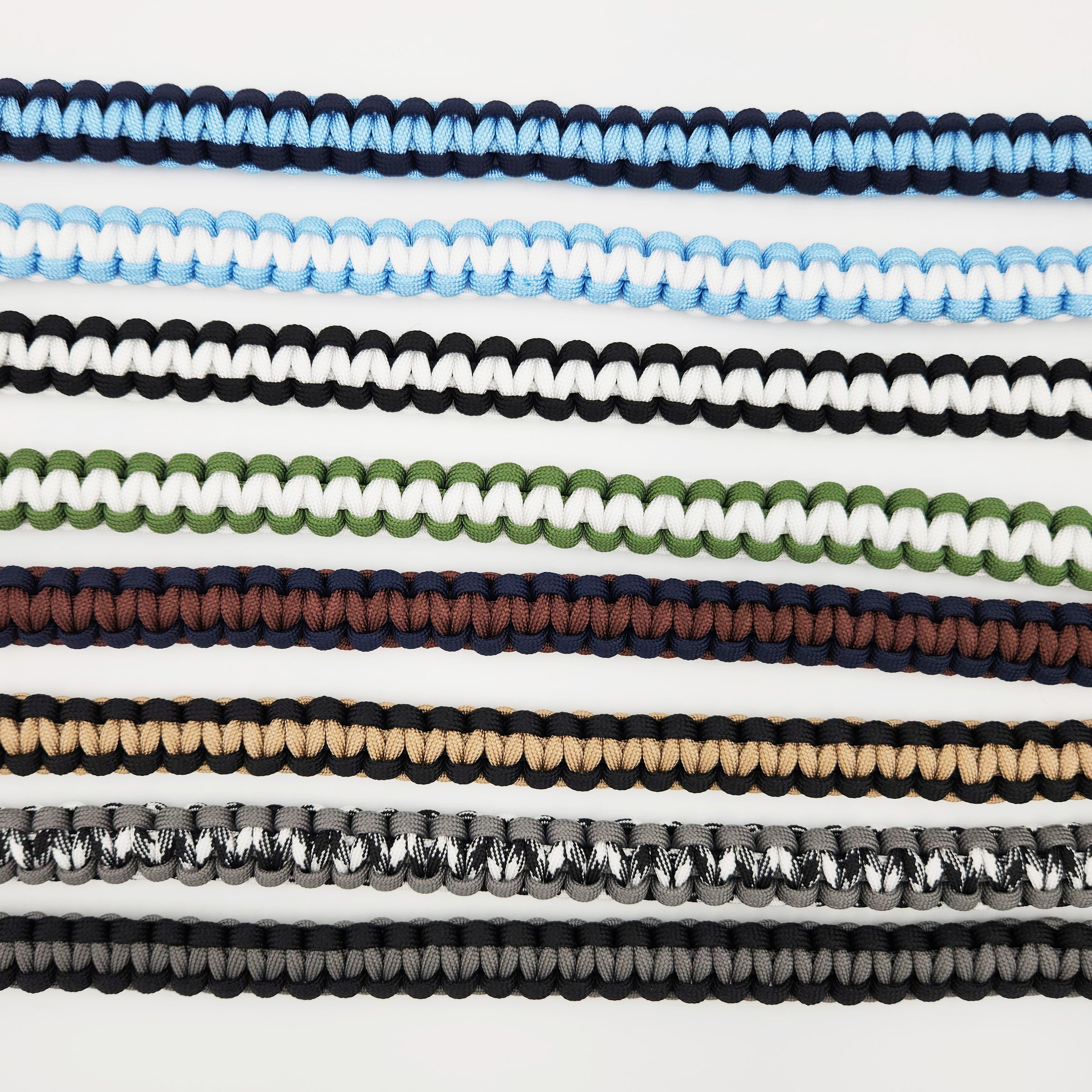 手縫いのがま口バッグ　ブルー