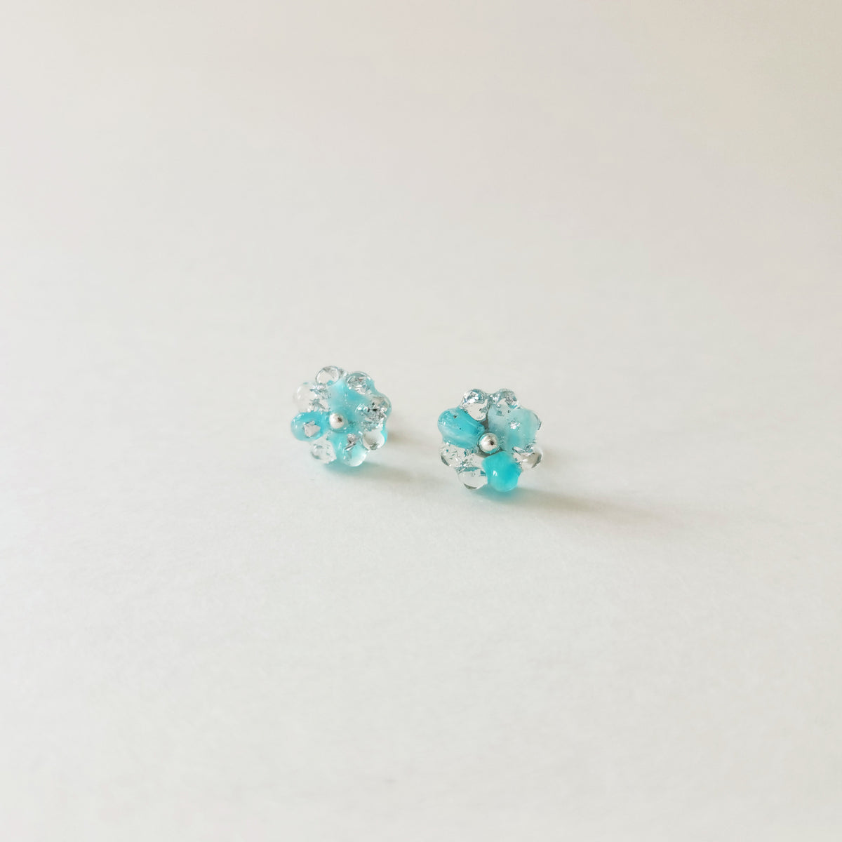 天然石（アマゾナイト）× 菊　ピアス or イヤリング