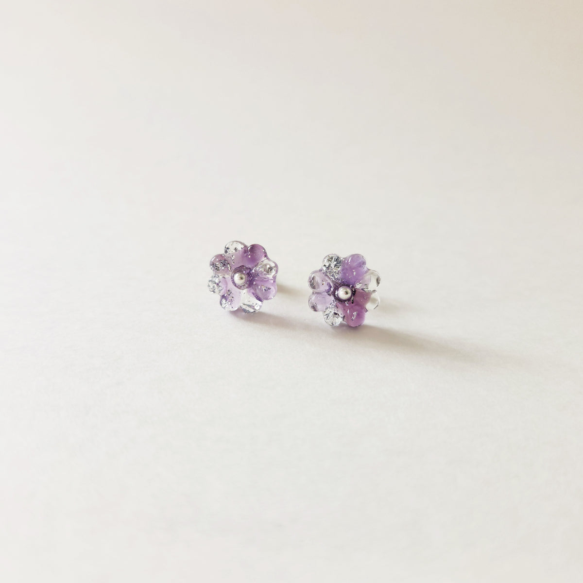 天然石（アメジスト）× 菊　ピアス or イヤリング